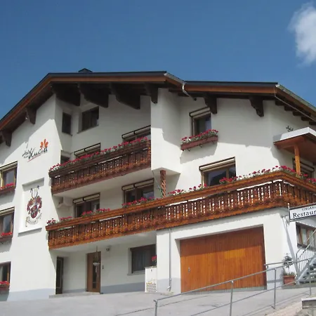Hotel Lucia-3